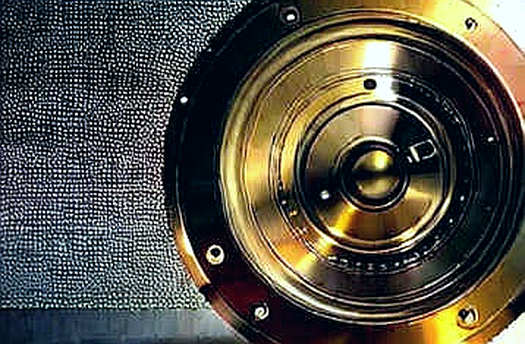 The InP Squeeze: How the Photonic Material Shortage Could Reshape Crypto Infrastructure